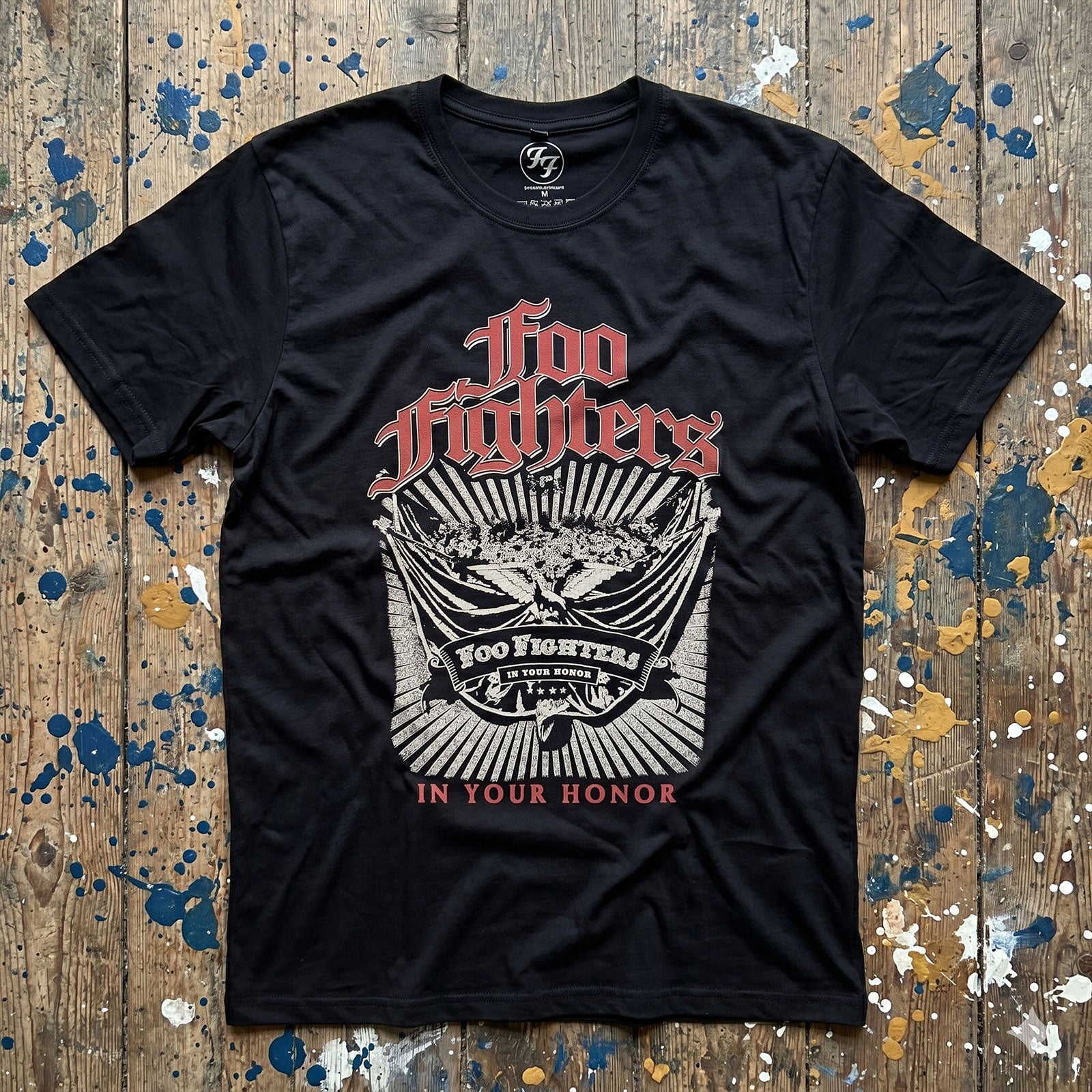 Een foto van een Foo Fighters T-Shirt