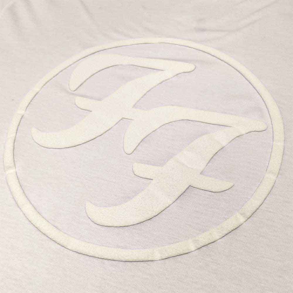 Een foto van een Foo Fighters T-Shirt