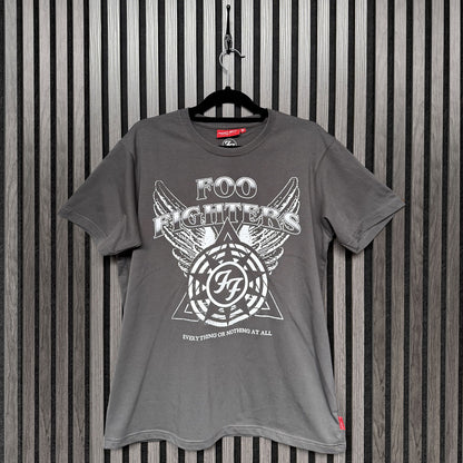 Een foto van een Foo Fighters T-Shirt