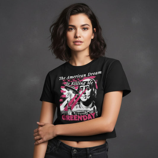 Een foto van een Green Day Crop Top