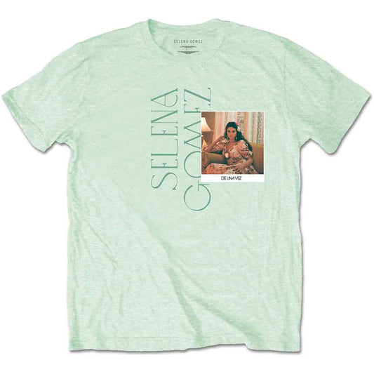 Een foto van een Selena Gomez T-Shirt