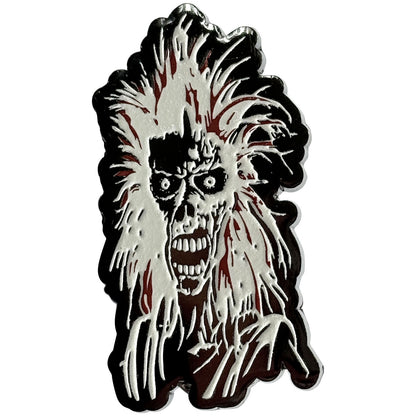 Een foto van een Iron Maiden Speld Badge