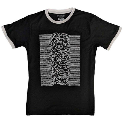 Een foto van een Joy Division Ringer T-Shirt