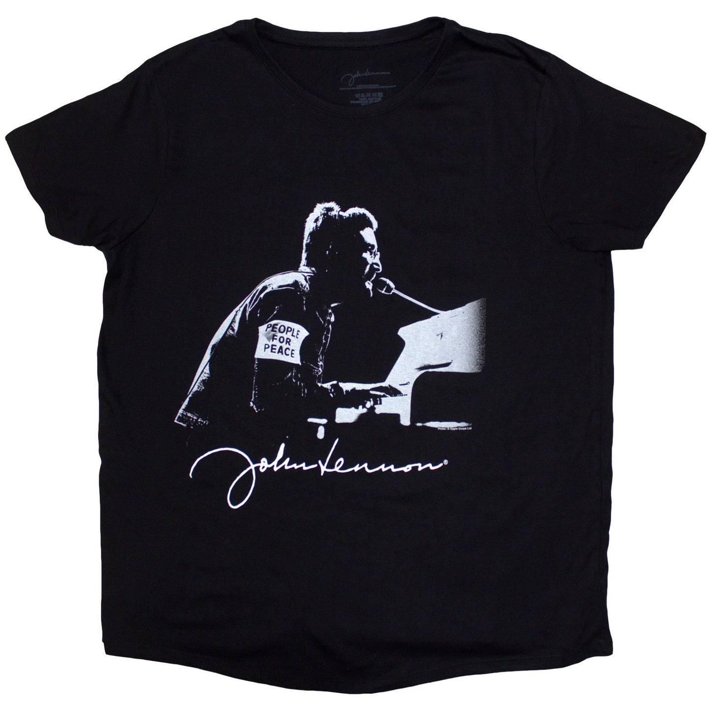 Een foto van een John Lennon T-Shirt