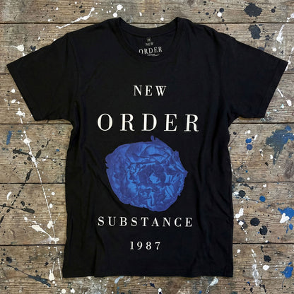 Een foto van een New Order T-Shirt