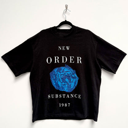 Een foto van een New Order T-Shirt