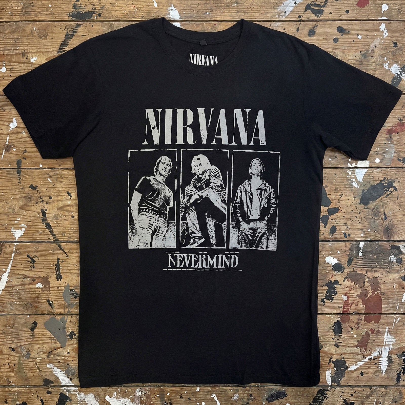 Een foto van een Nirvana T-Shirt