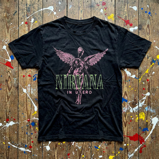 Een foto van een Nirvana T-Shirt