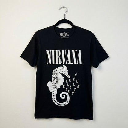 Een foto van een Nirvana T-Shirt