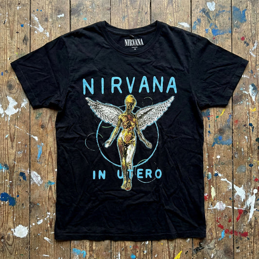 Een foto van een Nirvana T-Shirt