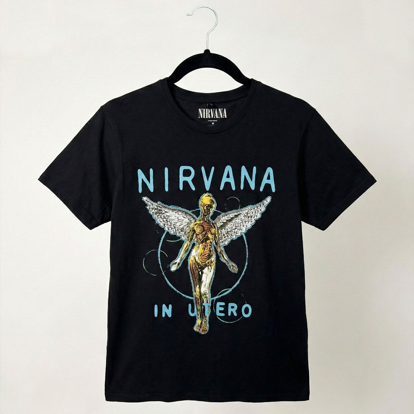 Een foto van een Nirvana T-Shirt