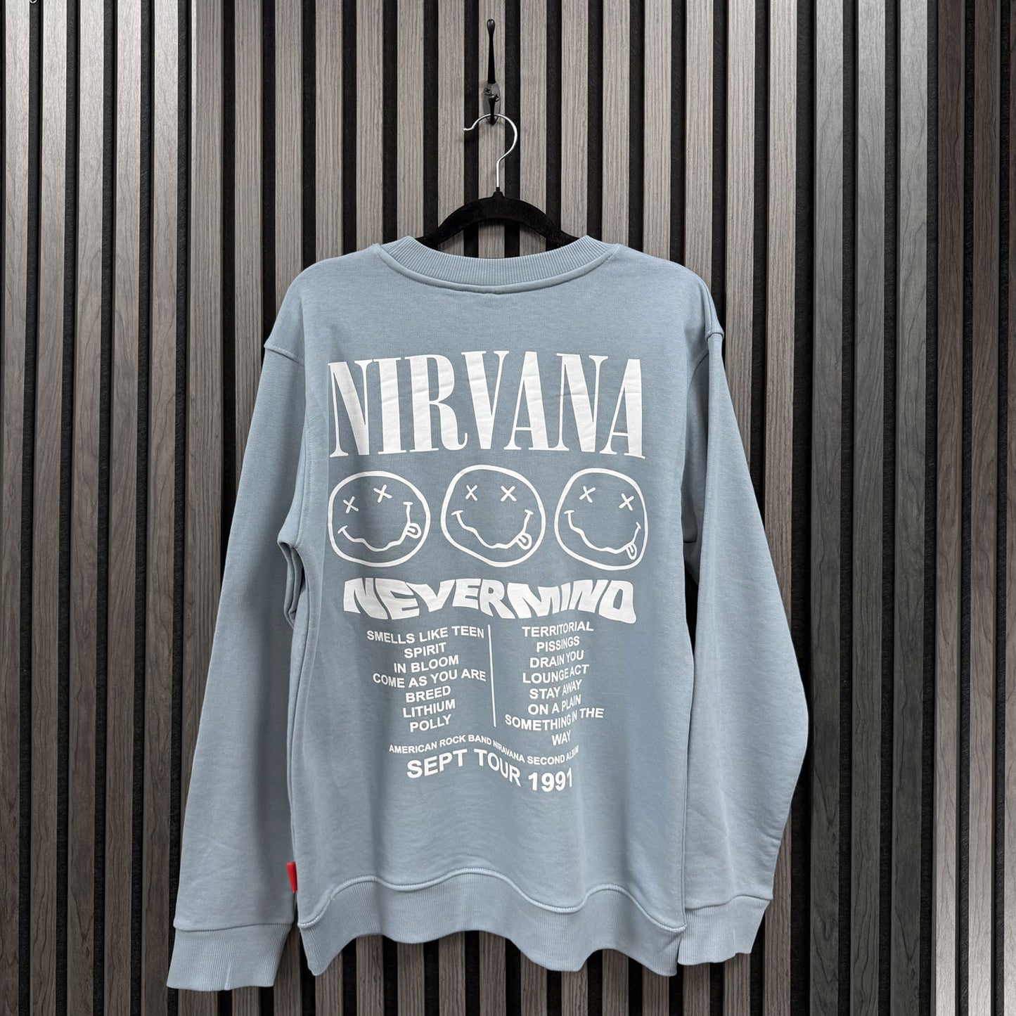 Een foto van een Nirvana Sweatshirt