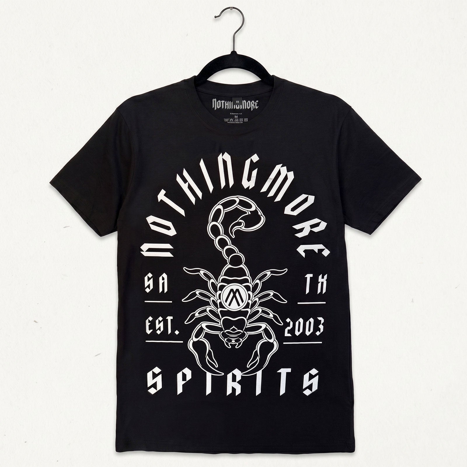 Een foto van een Nothing More T-Shirt