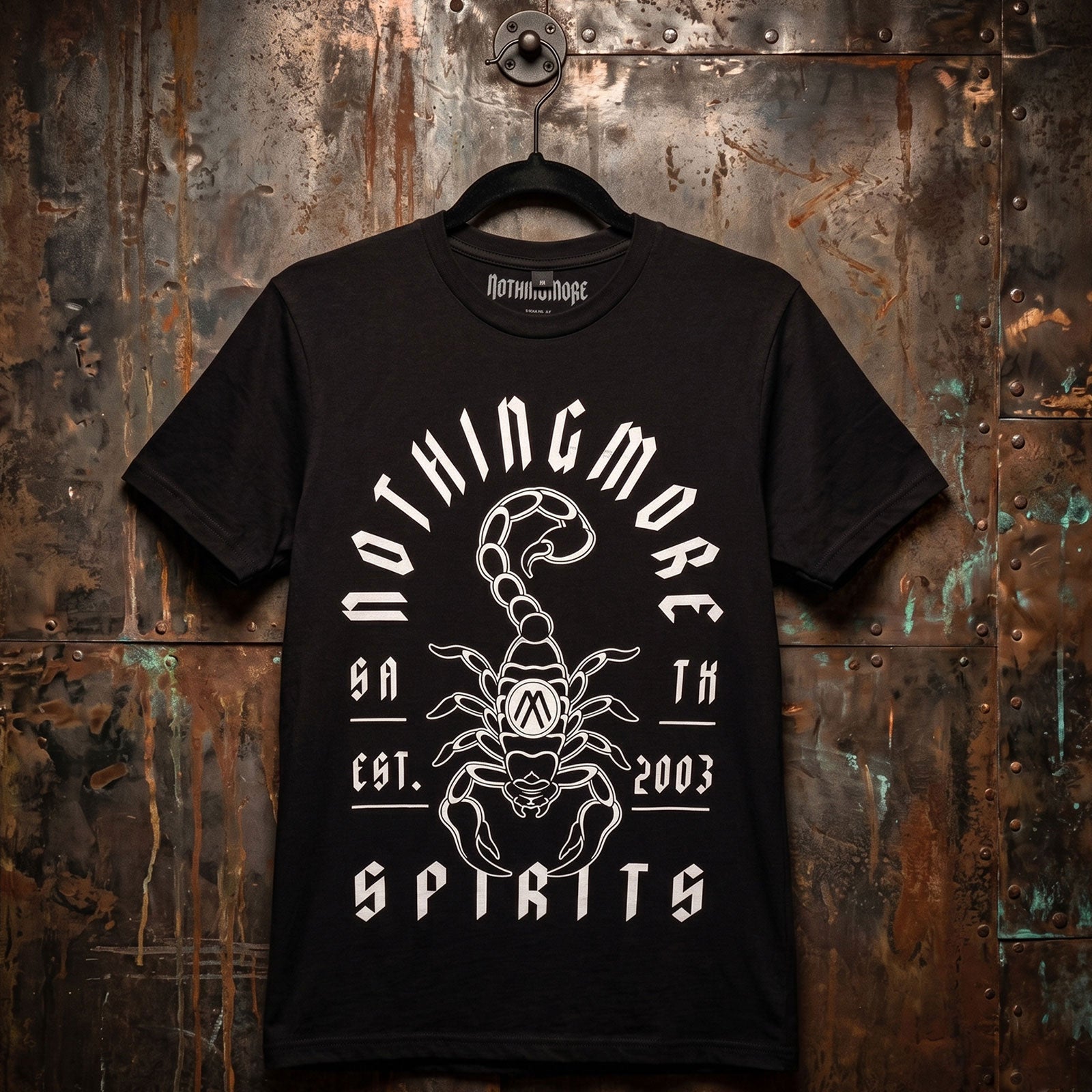 Een foto van een Nothing More T-Shirt