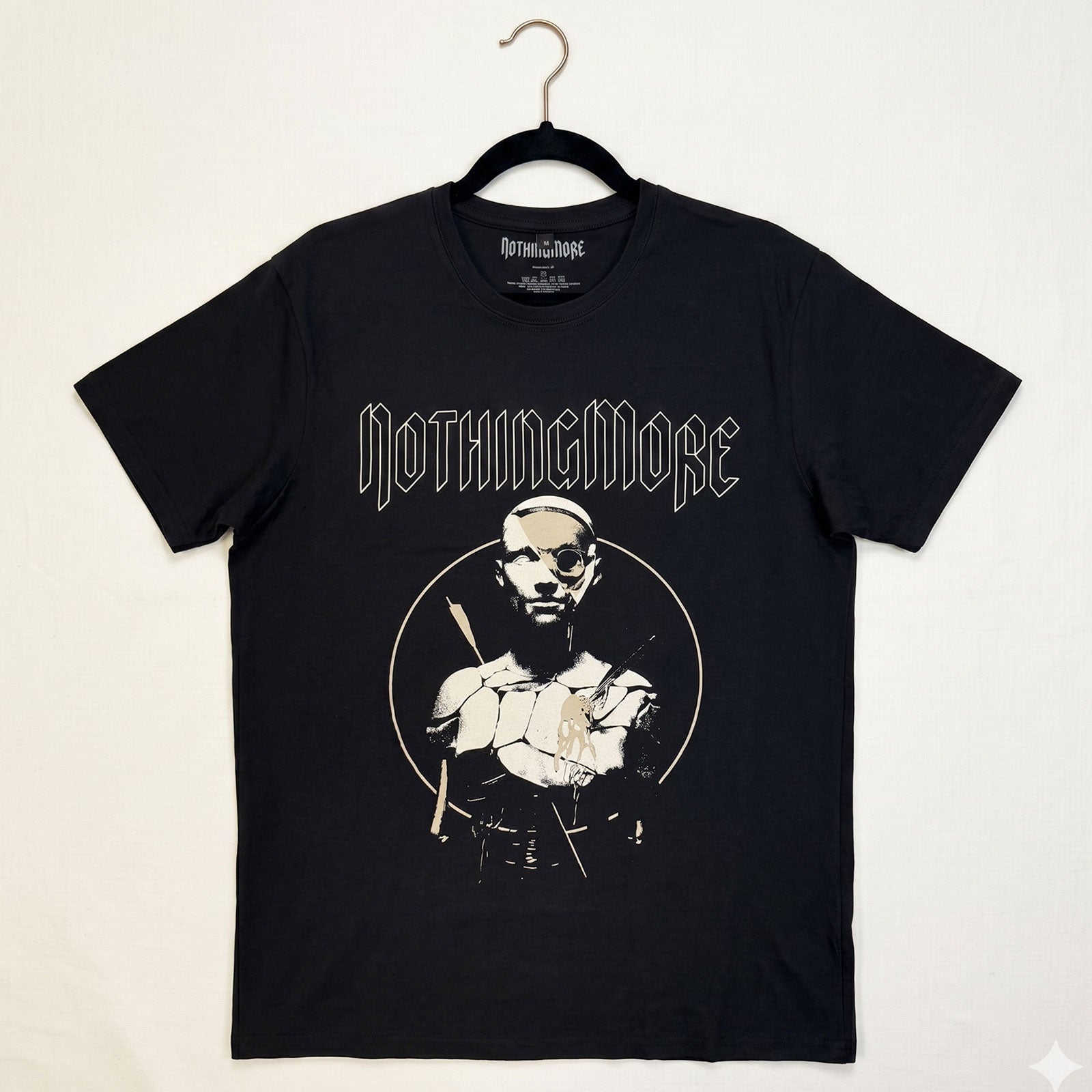 Een foto van een Nothing More T-Shirt