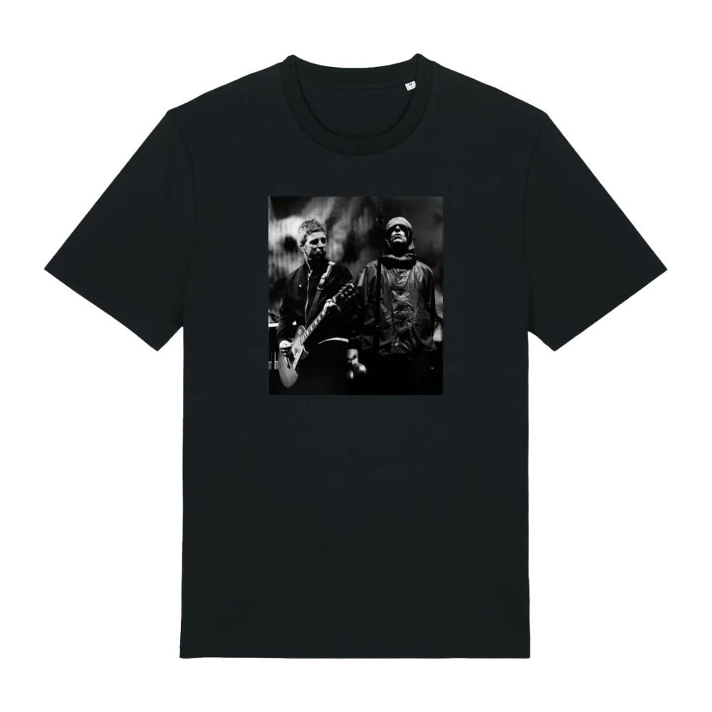 Een foto van een Oasis T-Shirt