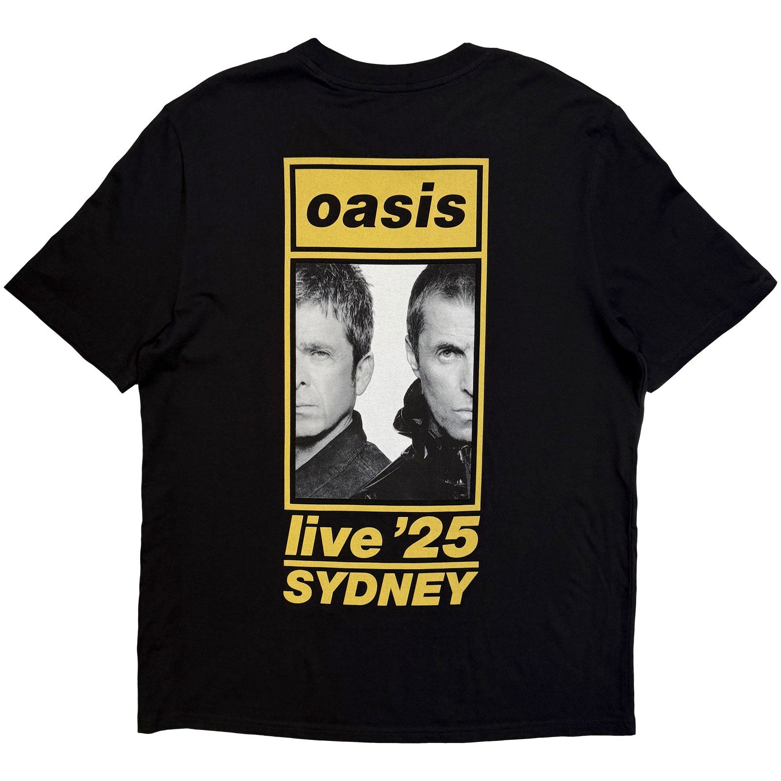 Een foto van een Oasis T-Shirt