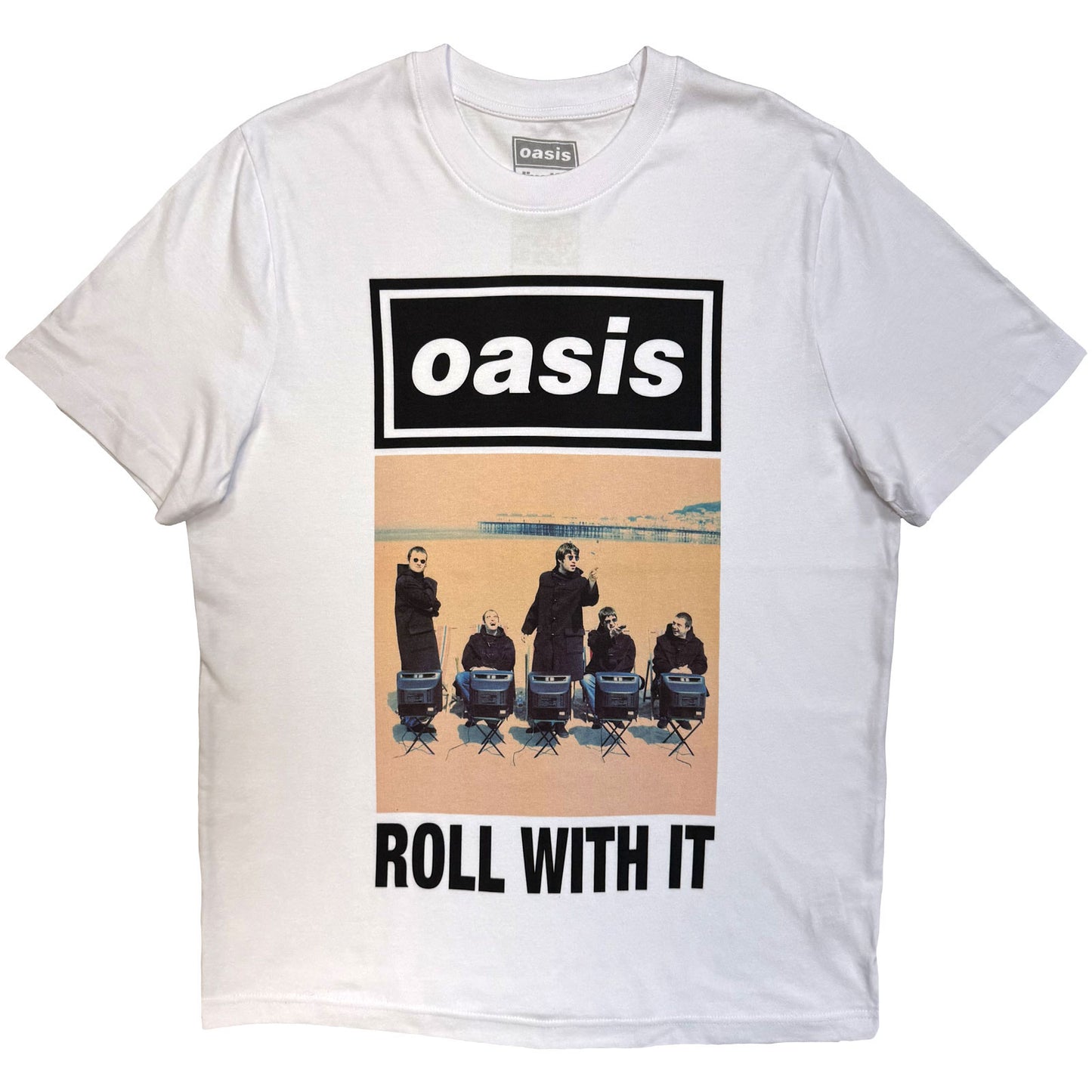 Een foto van een Oasis T-Shirt