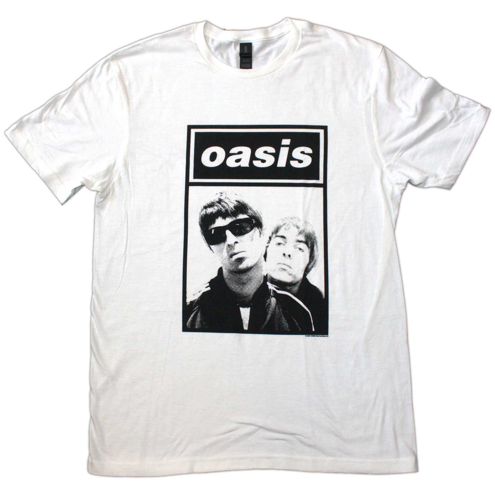 Een foto van een OASIS T-Shirt
