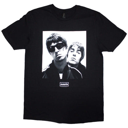 Een foto van een Oasis T-Shirt