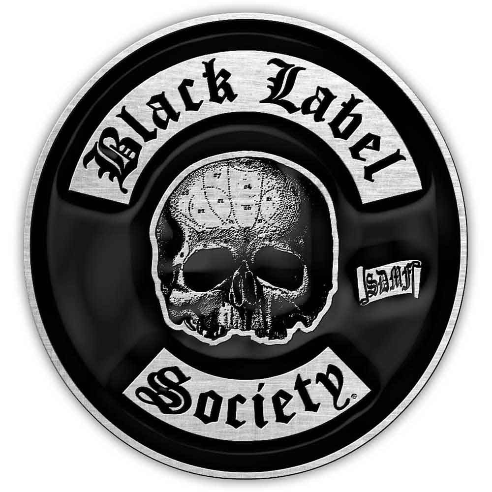 Een foto van een Black Label Society Speld Badge