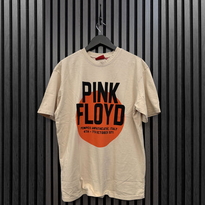 Een foto van een Pink Floyd T-Shirt