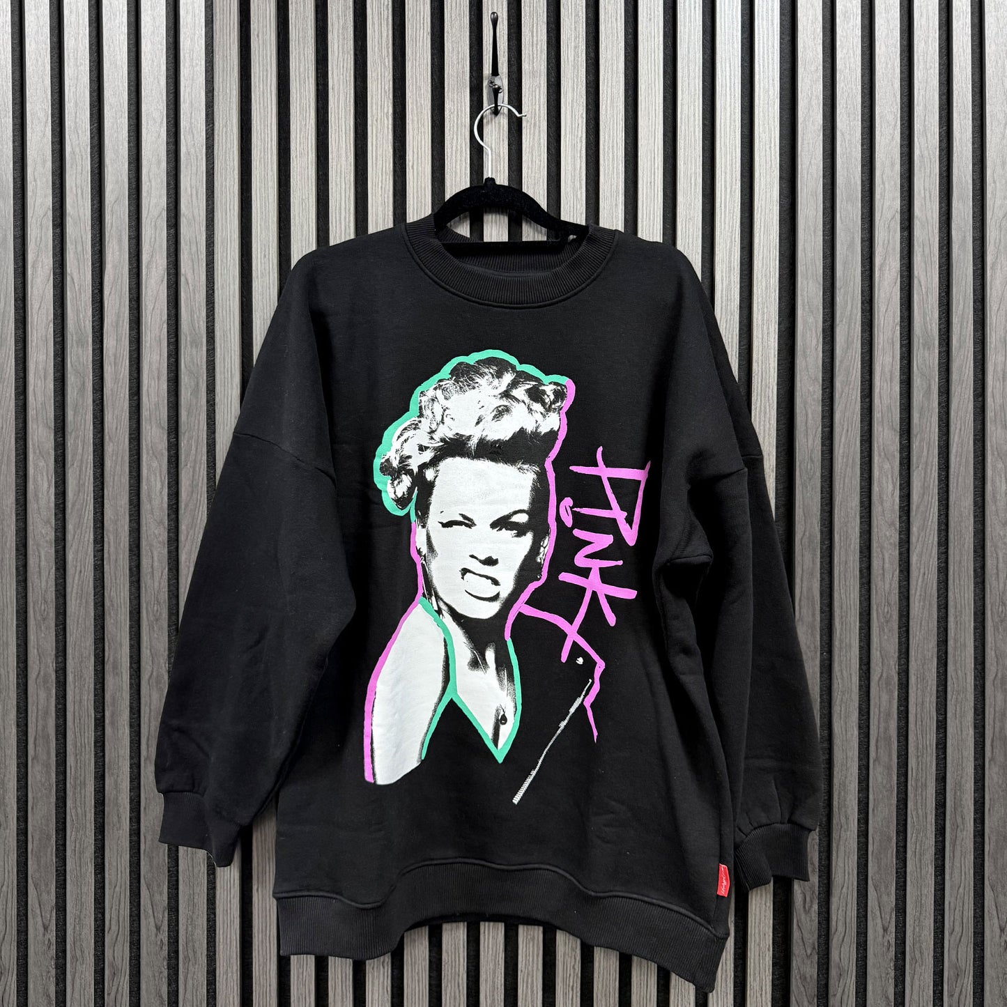 Een foto van een Pink Sweatshirt
