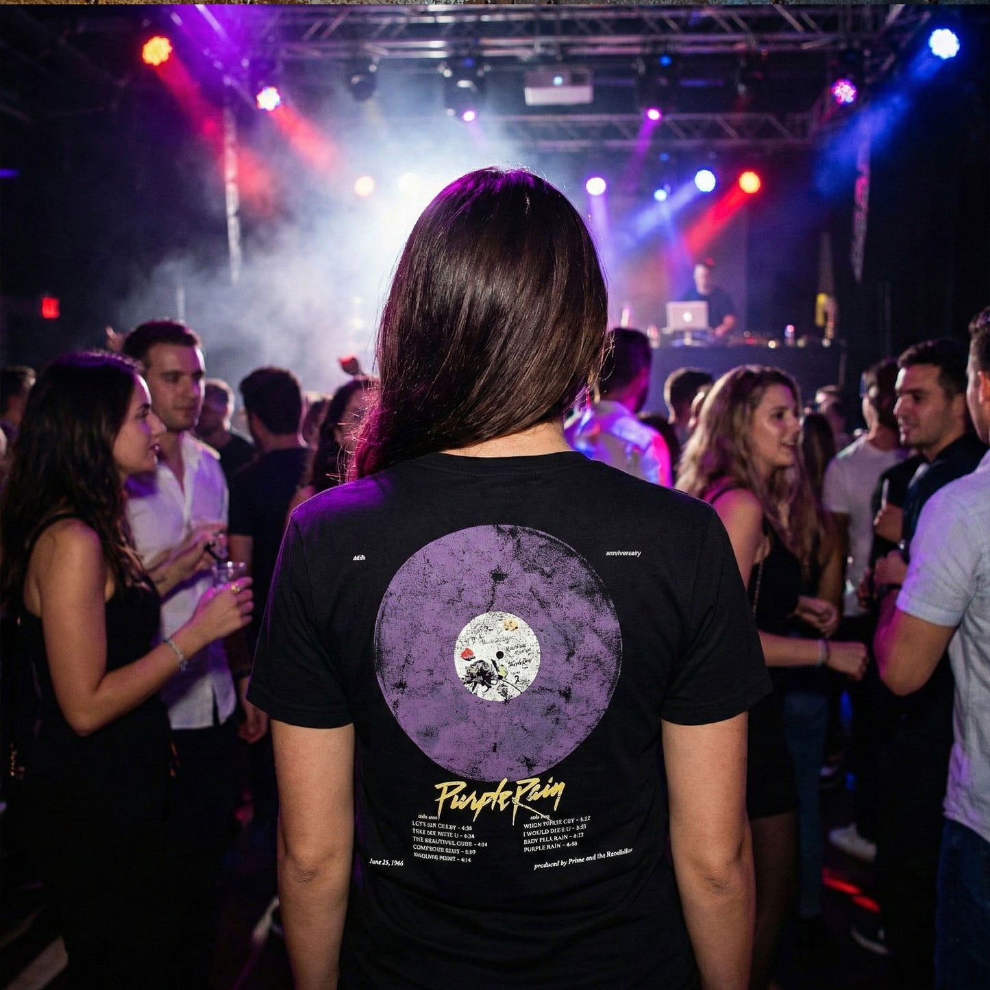 Een foto van een Prince T-Shirt