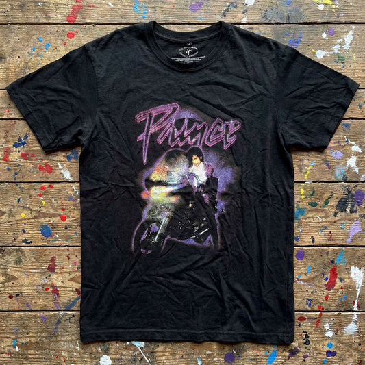 Een foto van een Prince T-Shirt