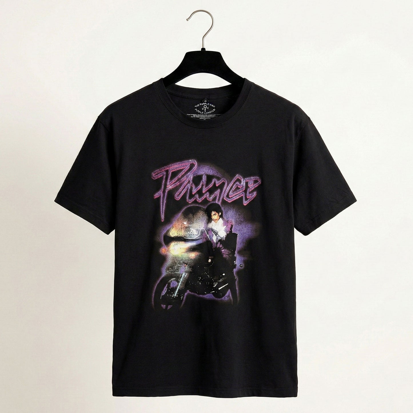 Een foto van een Prince T-Shirt