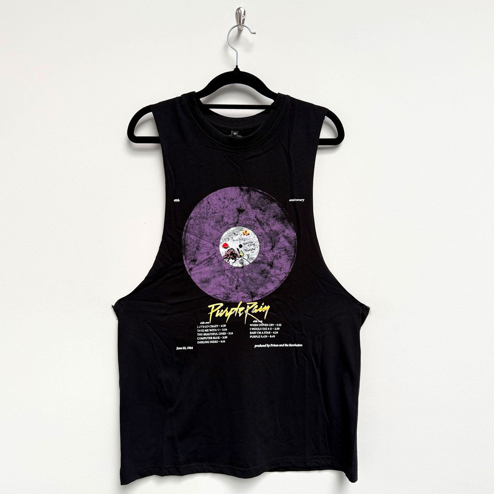 Een foto van een Prince T-Shirt