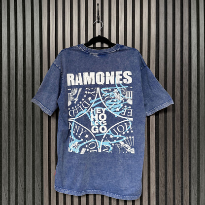 Een foto van een Ramones T-Shirt