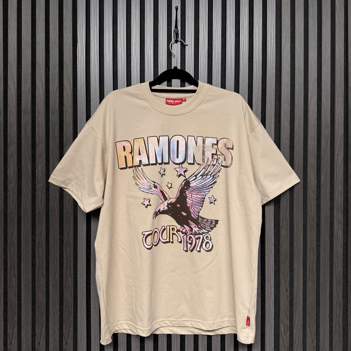 Een foto van een Ramones T-Shirt