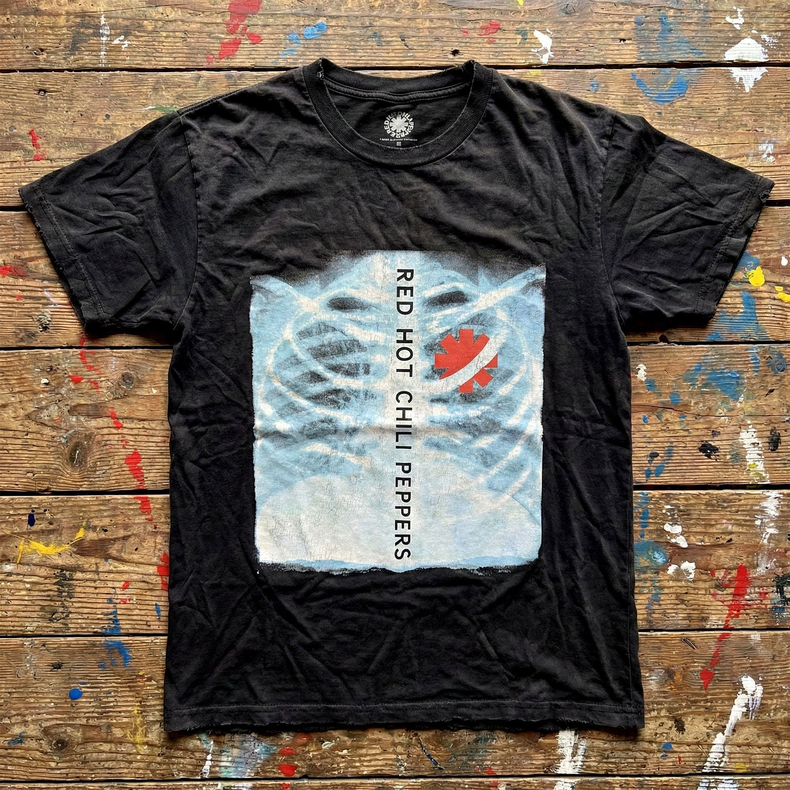 Een foto van een Red Hot Chili Peppers T-Shirt