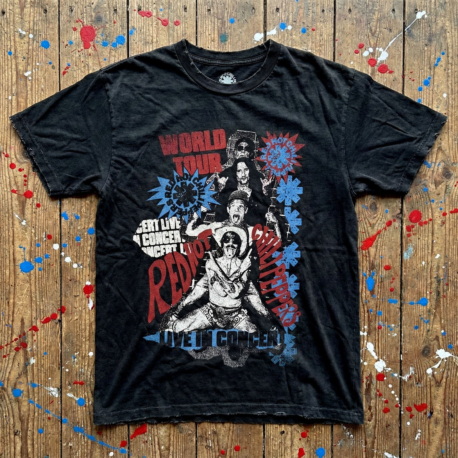 Een foto van een Red Hot Chili Peppers T-Shirt