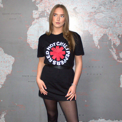 Een foto van een Red Hot Chili Peppers T-Shirt Jurk