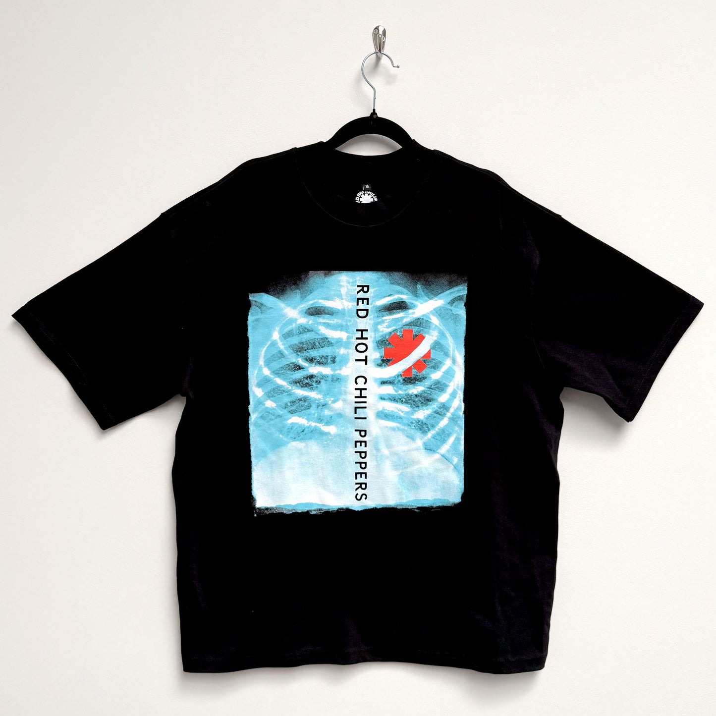 Een foto van een Red Hot Chili Peppers T-Shirt