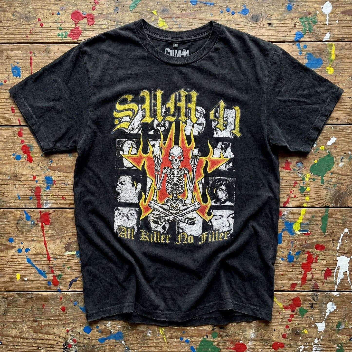 Een foto van een Sum 41 T-Shirt
