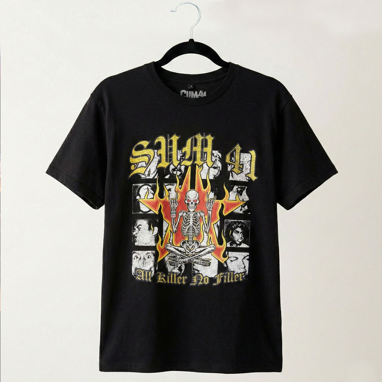 Een foto van een Sum 41 T-Shirt