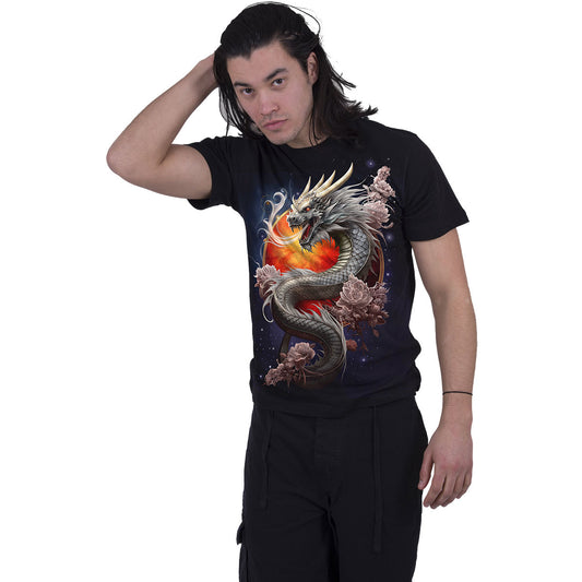 Een foto van een Spiral T-Shirt