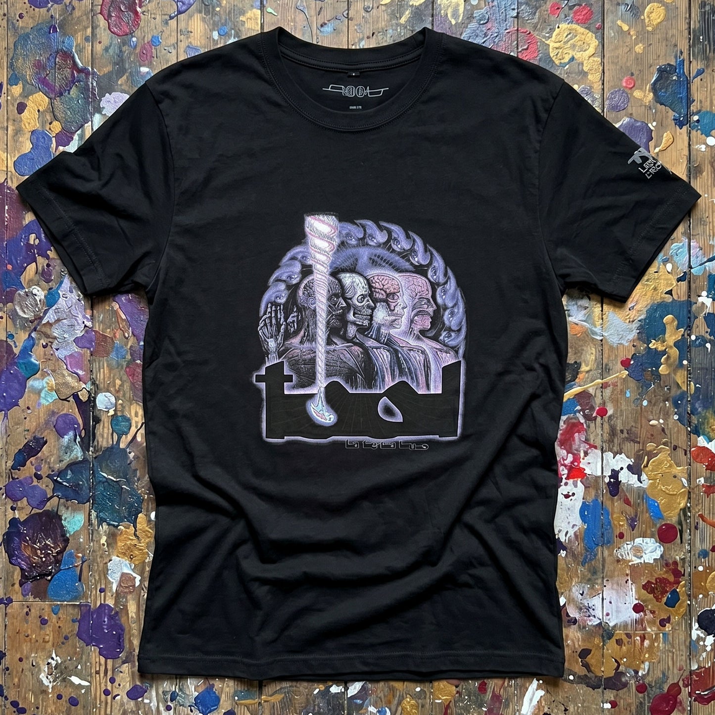 Een foto van een Tool T-Shirt