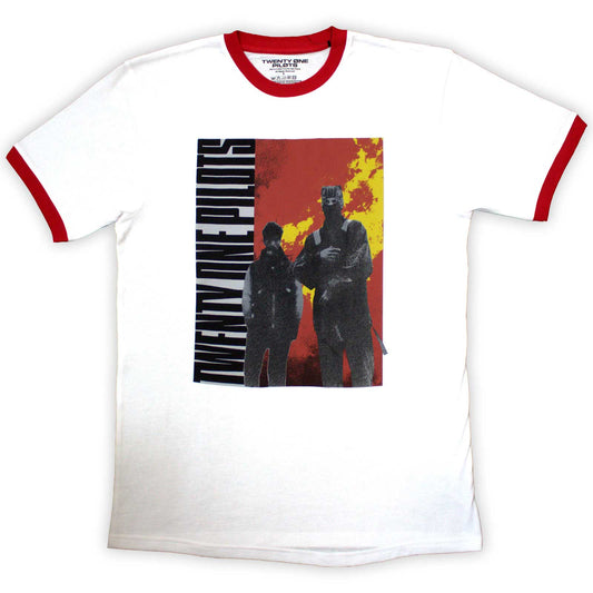 Een foto van een Twenty One Pilots Ringer T-Shirt
