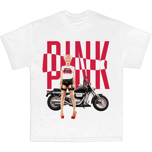 Een foto van een T-Shirt van Pink.